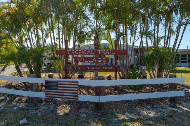 Tropical Trail Villa in Merritt Island, FL - Building Photo - Building Photo