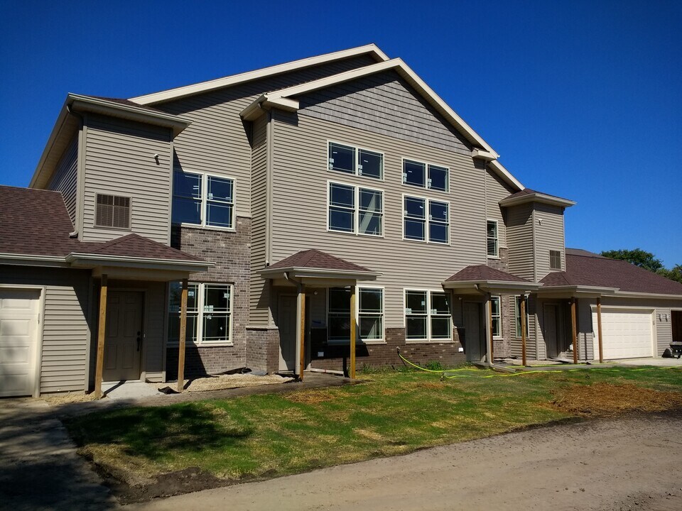 6617 Scattergood Ln, Unit 6617 in Windsor, WI - Foto de edificio