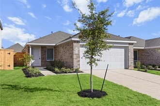 28714 Bottom Grass Trl in Hockley, TX - Building Photo - Building Photo