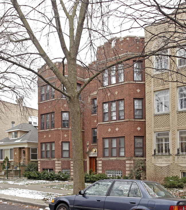 6242 N Washtenaw Ave in Chicago, IL - Building Photo - Building Photo