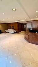 222 Monterey Rd in Glendale, CA - Building Photo - Building Photo