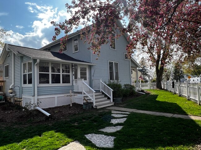 property at 359 N Oakwood Ave