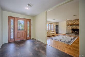 19-21-21 Lamela Dr in Marlboro, NY - Building Photo - Building Photo