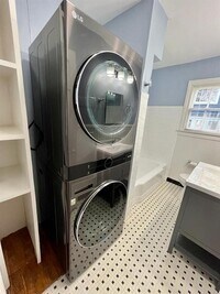 2010 Elmen St photo'