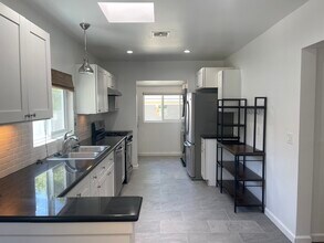 5457 Beck Ave in Los Angeles, CA - Building Photo - Building Photo