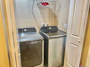 283 S 4th Ct in Deer Trail, CO - Foto de edificio - Building Photo