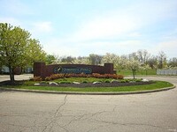 6759 Dorothy's Creek in Canal Winchester, OH - Foto de edificio - Building Photo