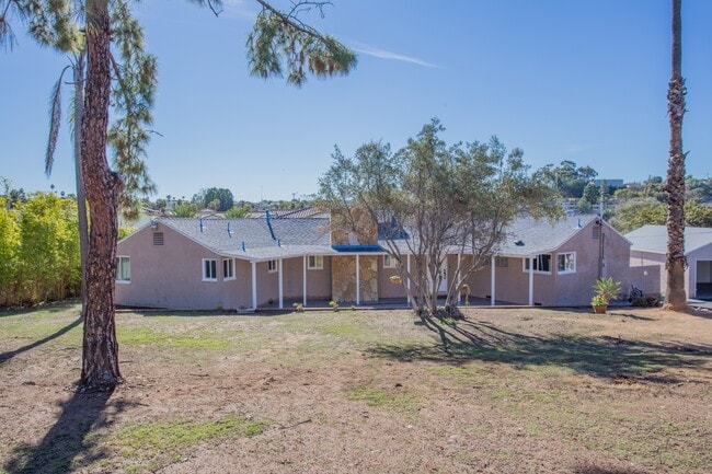 property at 5315 Maryland ave