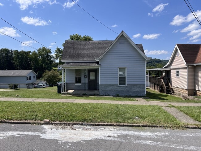 property at 2301 Hamill Ave