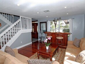 21453 SW 91st Ave in Cutler Bay, FL - Foto de edificio - Building Photo