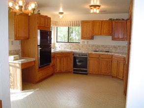 5501 Vista Sandia NE in Albuquerque, NM - Building Photo - Building Photo