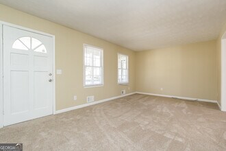 6471 Chickasaw Dr in Douglasville, GA - Building Photo - Building Photo