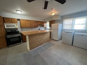 1 Ridge Ct in Springfield, IL - Building Photo - Building Photo