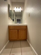 2111-2115 Perkins Way in Sacramento, CA - Building Photo - Building Photo