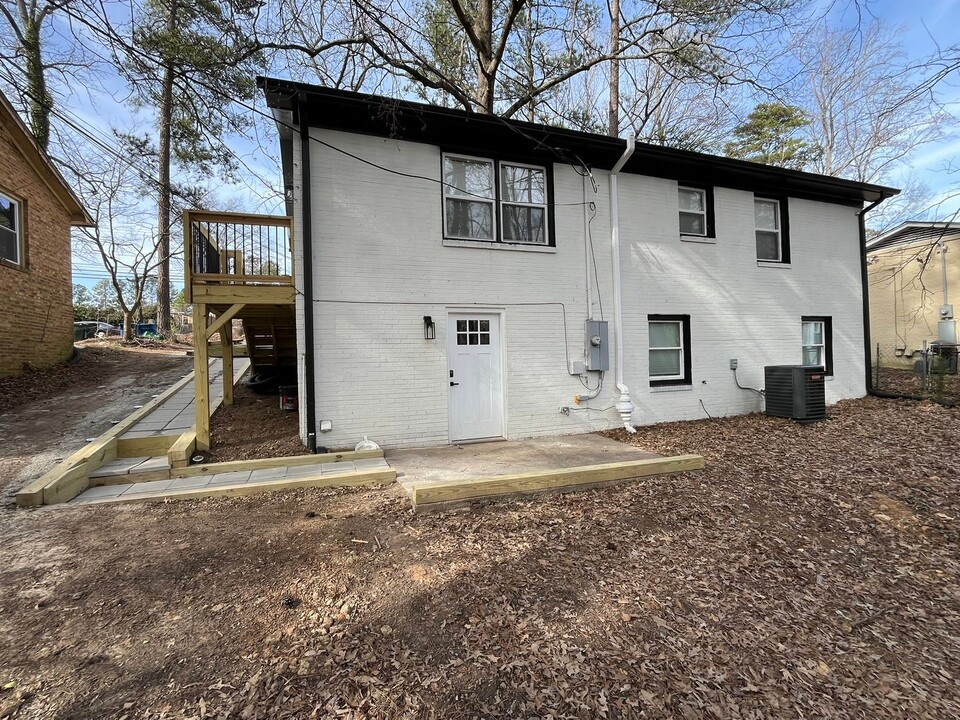 1116 E Geer St in Durham, NC - Building Photo