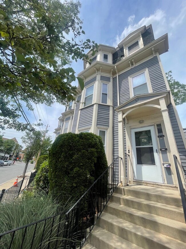 59 Summer St, Unit 3