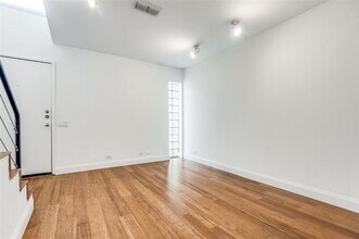 4242 Buena Vista St in Dallas, TX - Building Photo - Building Photo