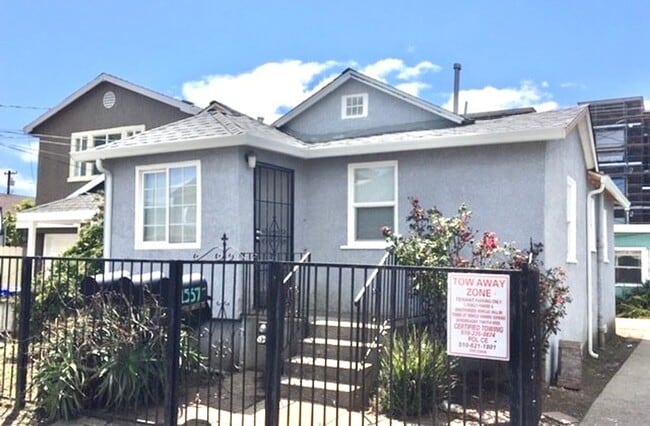 property at 1537 Truman St