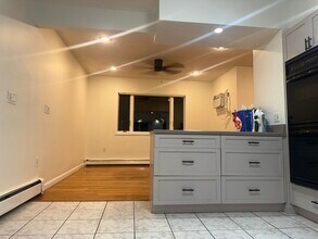 33 Appleton St, Unit Unit 2 in Everett, MA - Building Photo - Building Photo