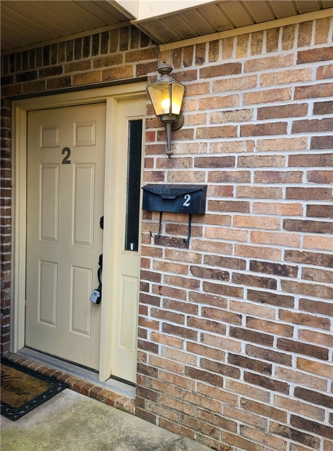 property at 1020 W Cypress St