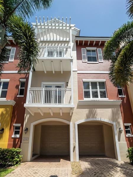 2343 Vintage Dr in Lighthouse Point, FL - Building Photo - Building Photo