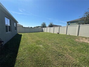 2042 Griffin Oaks Wy in Tavares, FL - Building Photo - Building Photo