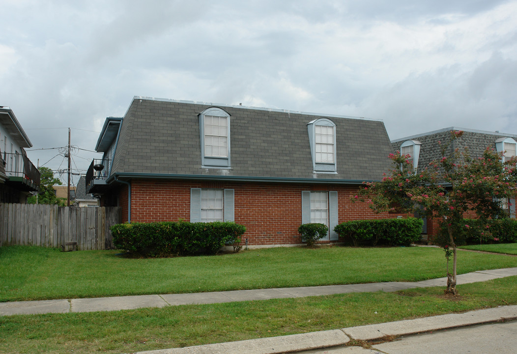 3004 Houma Blvd in Metairie, LA - Building Photo