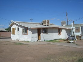 Sunrise Mobile Home Park in Phoenix, AZ - Foto de edificio - Building Photo