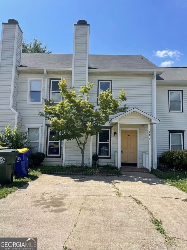 property at 1300 Kennesaw Trace Ct
