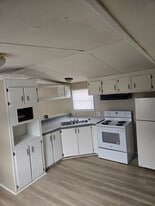 725 Williamsburg Dr in Winchester, KY - Building Photo