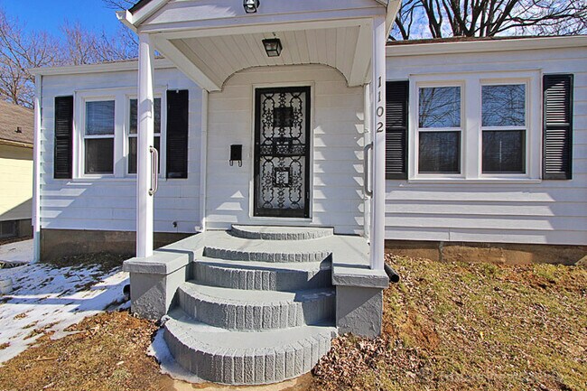 1102 South West End Boulevard in Cape Girardeau, MO - Building Photo - Building Photo