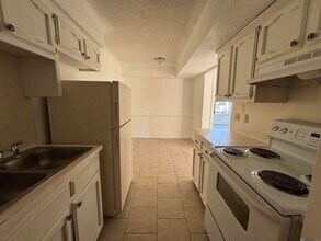 1654 Clear Lake Ave in Baton Rouge, LA - Building Photo - Building Photo