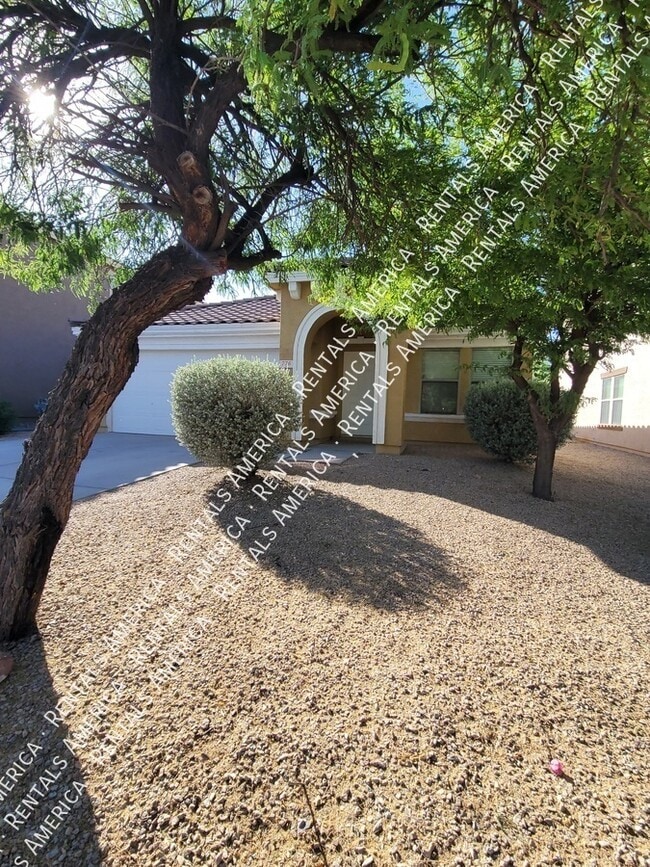 property at 776 E Cowboy Cove Trail