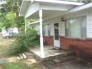 9020 W 32nd St in Little Rock, AR - Building Photo - Building Photo