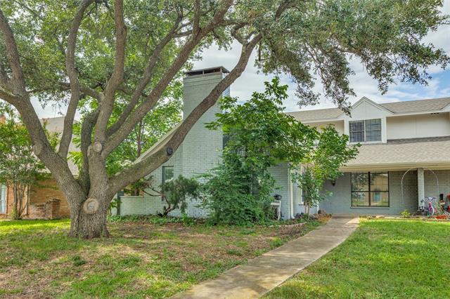 property at 1700 Tree House Ln