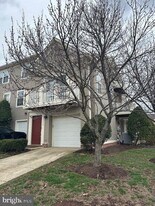 43374 Greyswallow Terrace in Ashburn, VA - Building Photo