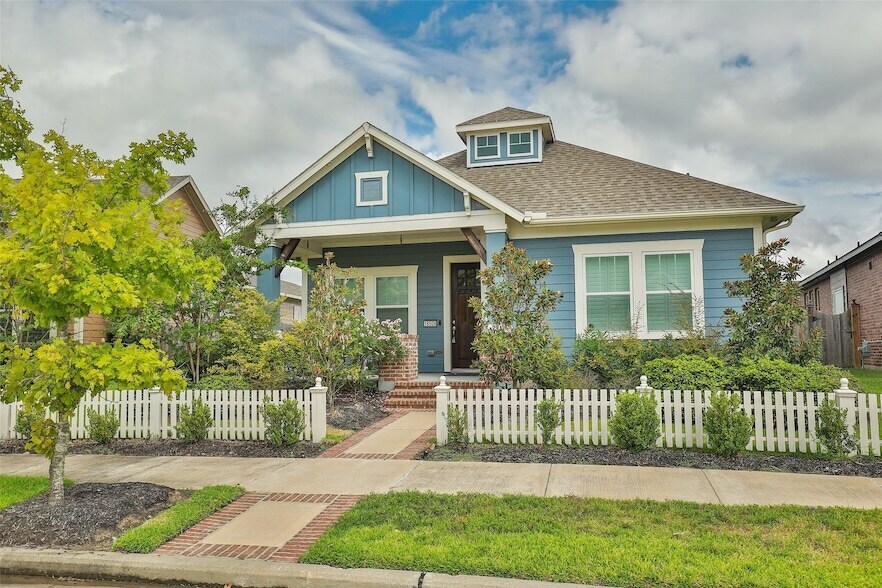 18506 Gunda Heights Dr in Cypress, TX - Foto de edificio