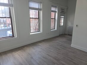1339 14th St NW, Unit 2 in Washington, DC - Building Photo - Building Photo