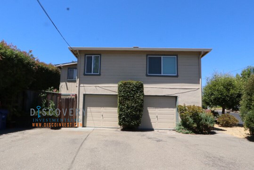 22395 N 4th St-Unit -22395 in Castro Valley, CA - Building Photo