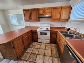 1140 Magic Lamp Way in Monument, CO - Foto de edificio - Building Photo