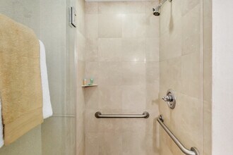 18001 Collins Ave, Unit SI ID1227566P in Sunny Isles Beach, FL - Foto de edificio - Building Photo