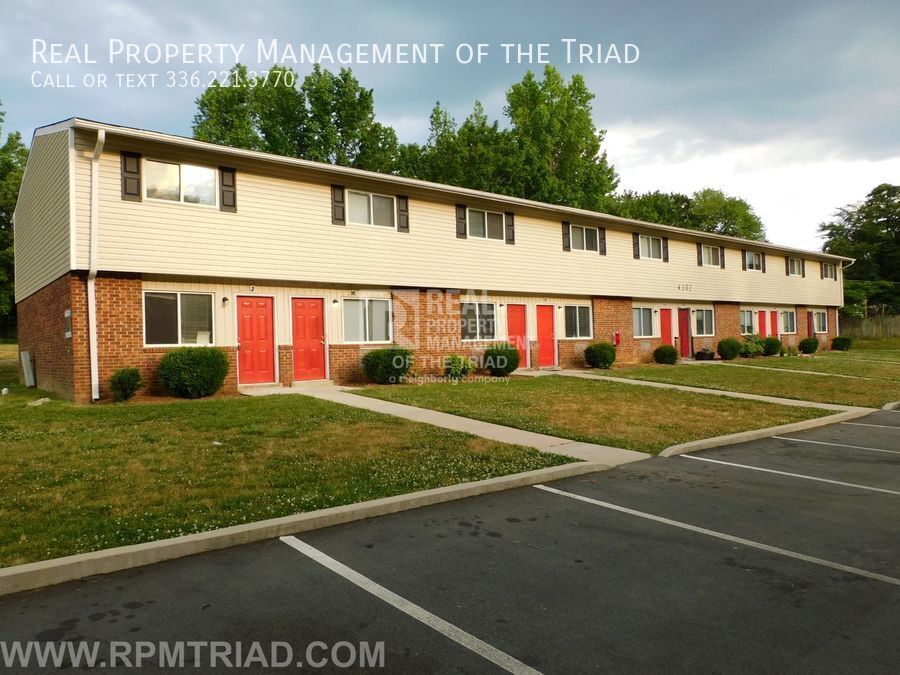 4302 Parker St in Greensboro, NC - Building Photo