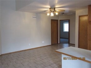 3910 Lindsey Ave in Kingman, AZ - Building Photo - Building Photo