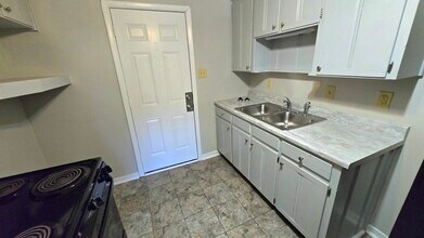 1503 Golf Club Ln, Unit 6 in Clarksville, TN - Building Photo - Building Photo