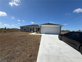 5903 Ida Ave N in Lehigh Acres, FL - Building Photo