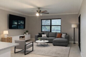 9521 Boca Cove Cir in Boca Raton, FL - Building Photo - Building Photo