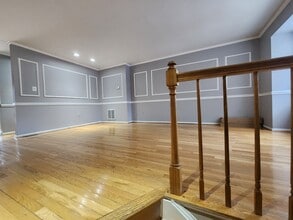 18859 McFarlin Dr in Germantown, MD - Building Photo - Building Photo