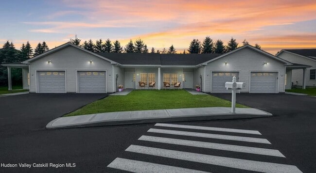 property at 7 Hillside Rd