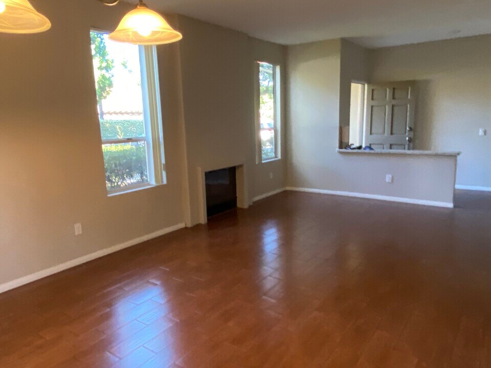 2150 Lago Madero in Chula Vista, CA - Building Photo