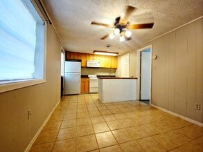 2306 30th St in Lubbock, TX - Building Photo - Building Photo